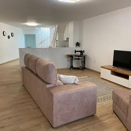 Singer's Lounge * Porto de Mós