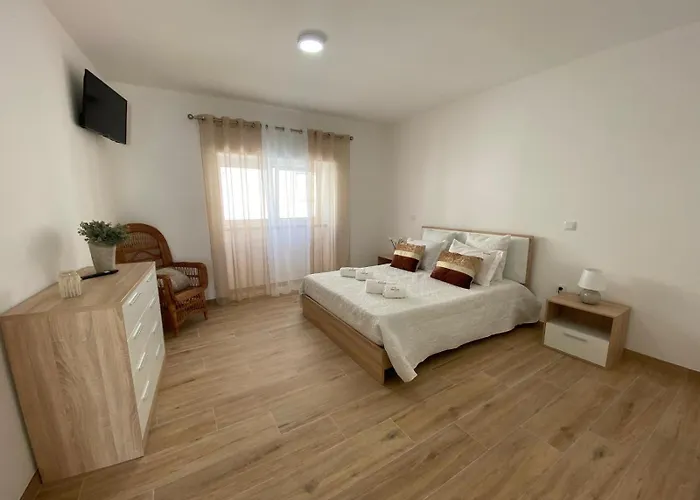 Singer's Lounge